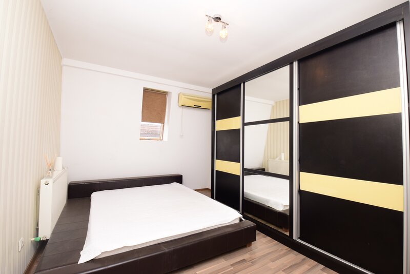 Vitan - Fizicienilor, 2 camere, 2 bai, centrala proprie, mobilat si utilat