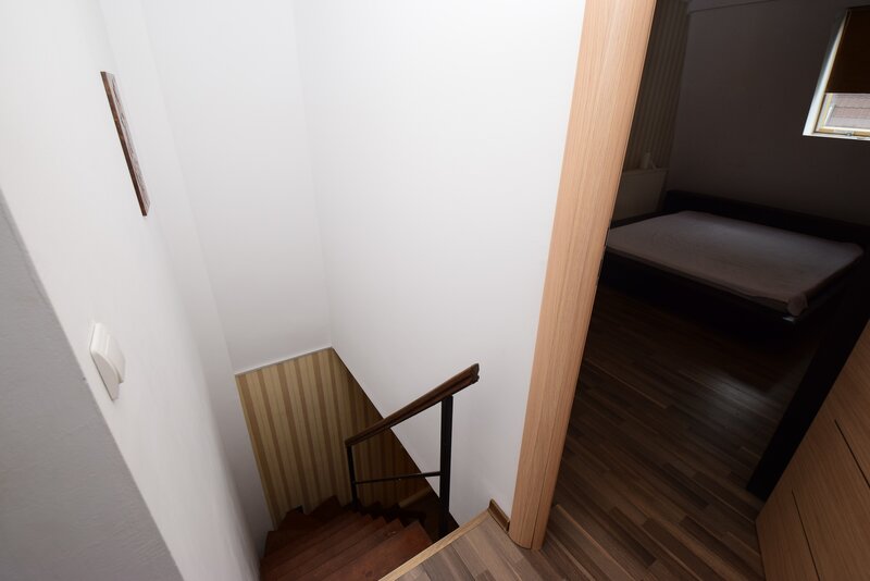 Vitan - Fizicienilor, 2 camere, 2 bai, centrala proprie, mobilat si utilat